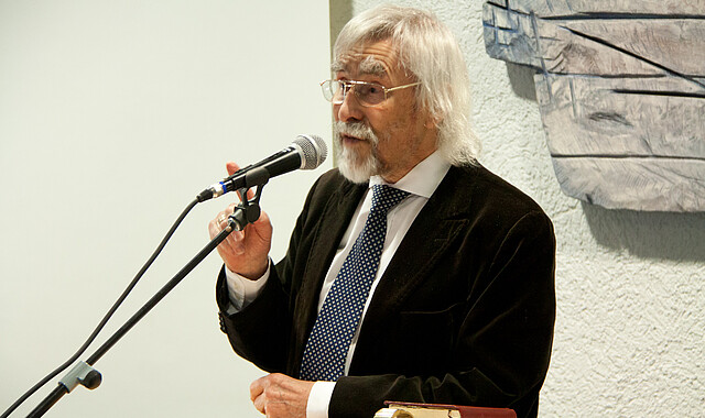 Dr. Theo Lehmann