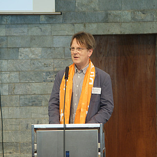 Ralf-Peter Greif - mit Kirchentagsschal